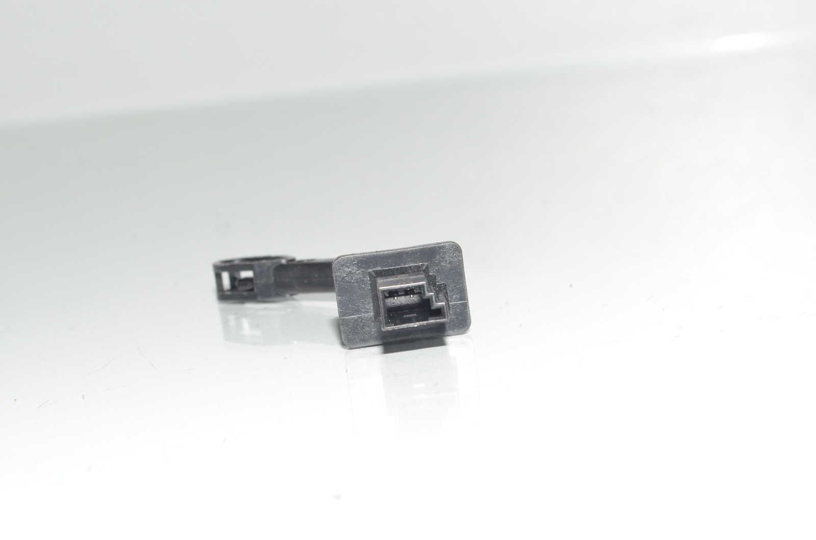 BMW G07 X7 Xdrive 30d G30 F90 G31 G11 G12 Temperature Sensor Evaporator