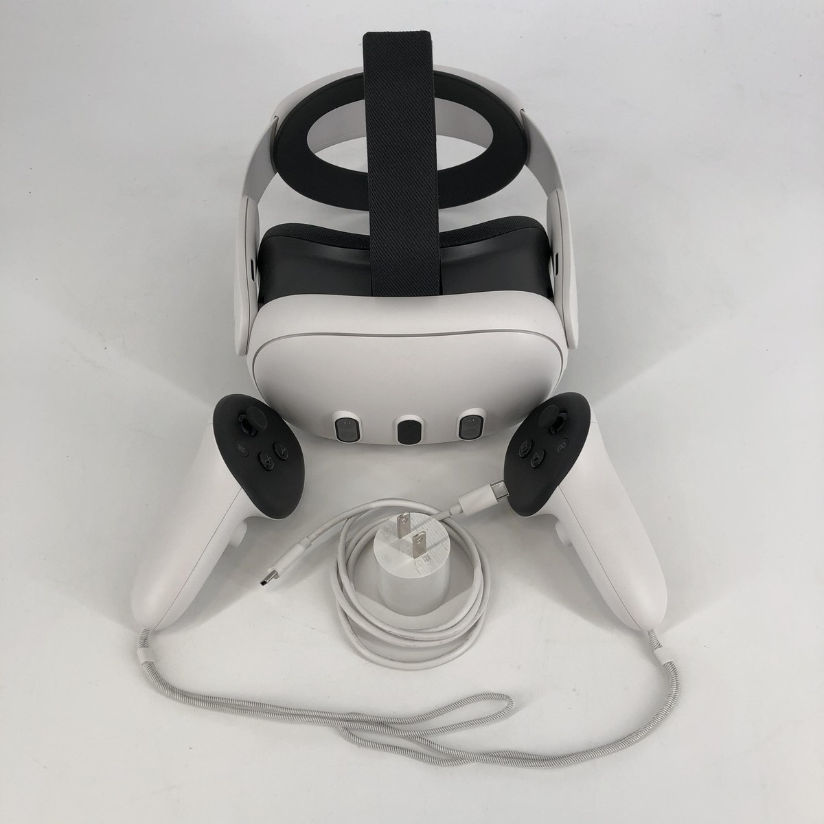 Meta Quest 3 VR Headset 128GB Excellent Cond. w/ Charger