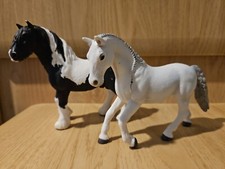 Shleich Horses - 2 Schleich Horses D-73527 [L9]. 