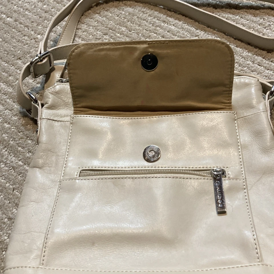 Giani Bernini Cream Leather Dome Satchel Crossbody Strap Bag Faux Leather Purse - Image 3 of 4