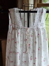 Vtg white sleeveless cotton Nightgown Sm-Med Rosebud Floral Ex Cond.