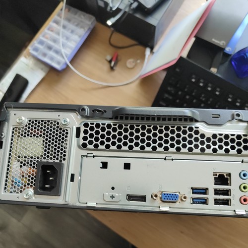 ThinkCentre E73 Desktop - SFF PC Intel Core i3 - 8 GB RAM 240 GB SSD - Bild 6 von 12