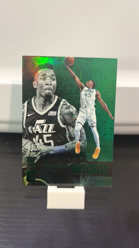 RC Green Parallel 2017-18 Panini Essentials #149 Donovan Mitchell Rookie NBA