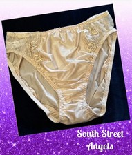 VINTAGE WACOAL 84701 SHIMMERY NUDE BEIGE EMBROIDERED HI-CUT BRIEF PANTIES  XL