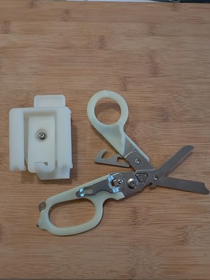  6 In 1 Trauma Shears Multi Tool Compared To Raptor Luminescent White/Carry Case
