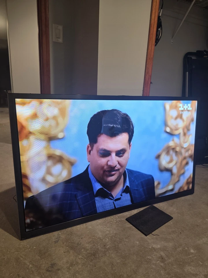 Samsung Smart TV PN64F8500 Full 3D 1080p HD Plasma Internet TV - Image 3 of 4