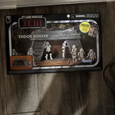 Star Wars Vintage Collection Endor Bunker Playset w  3.75  Endor Rebel Figure