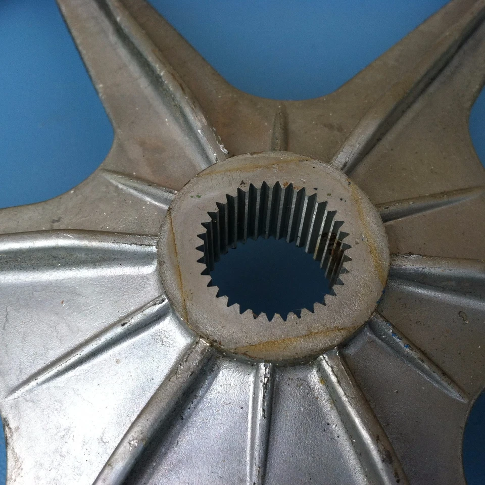 MIELE WASHING MACHINE PULLEY P/No 2123901 W800-900 SERIES WS5425/6/7/8, w32 - Image 2 of 4