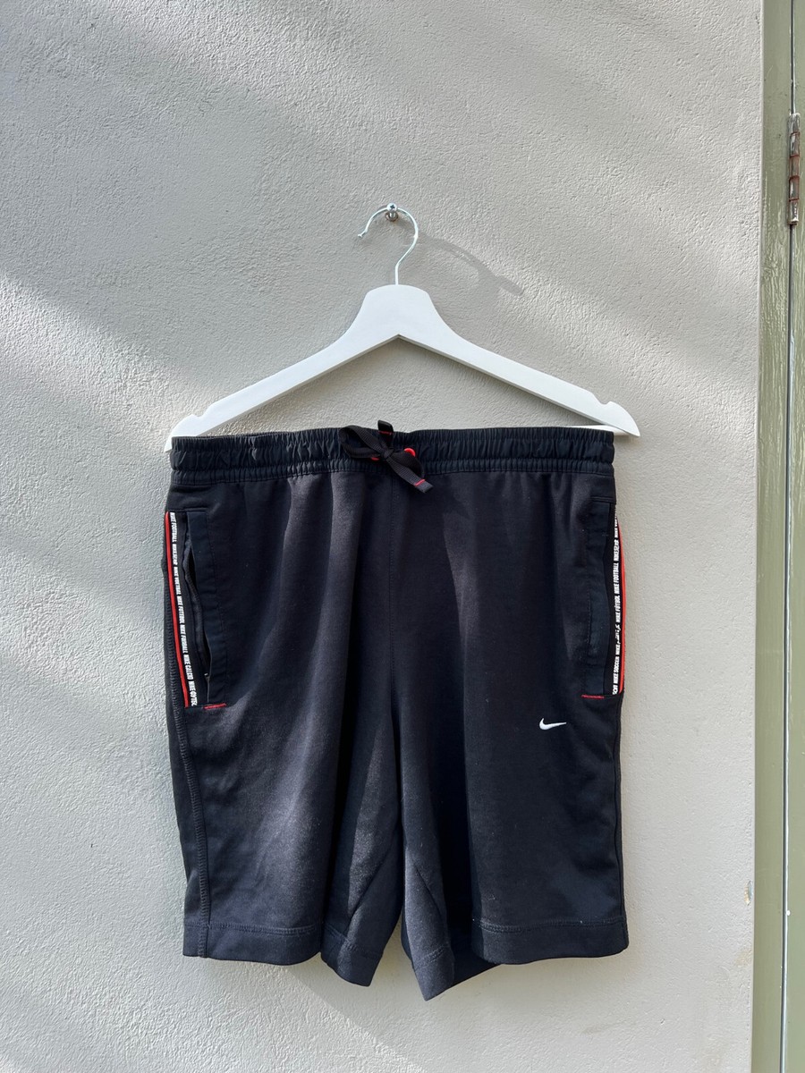 nike football shorts with pockets
