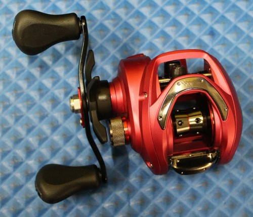 Daiwa Baitcast Carbon Graphite Frame Casting Reels CG80H CHOOSE YOUR MODEL! - Picture 10 of 14