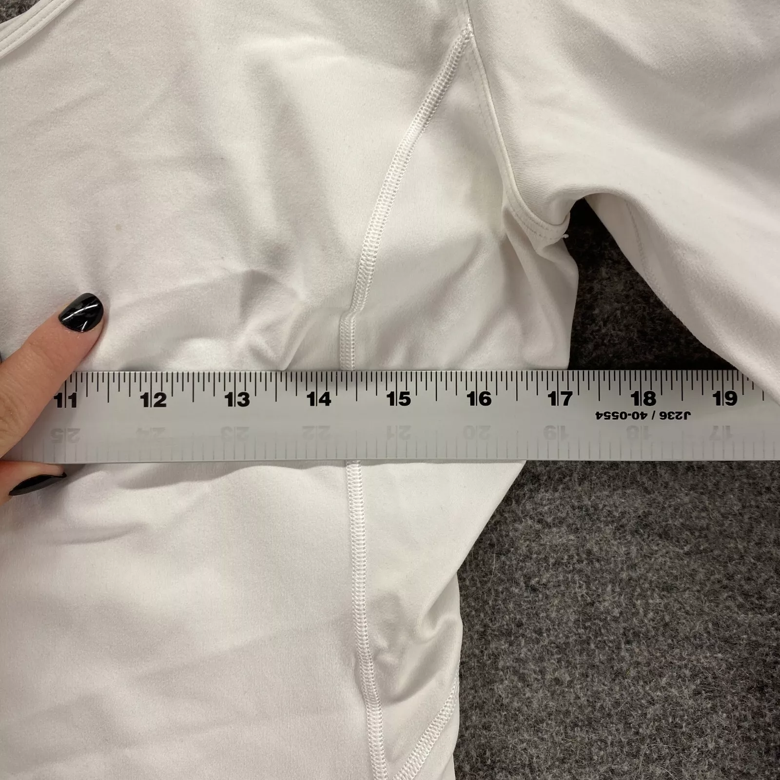 lululemon activewear cropped long sleeve v-neck slim 