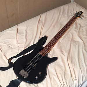 Ibanez Gio Soundgear Bass | eBay