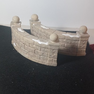 Department 56 Christmas Village Curved Stone Wall Resin Beige White Display