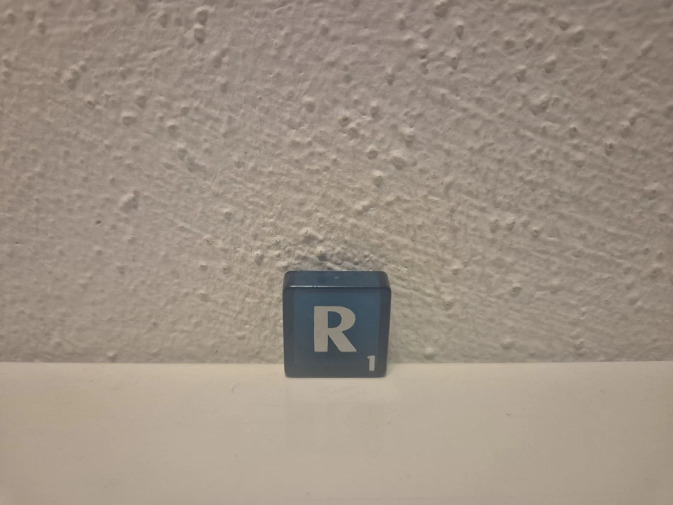Scrabble Jubiläumsausgabe 60 Jahre Ersatzteile: Buchstabenstein R - Bild 1 von 1