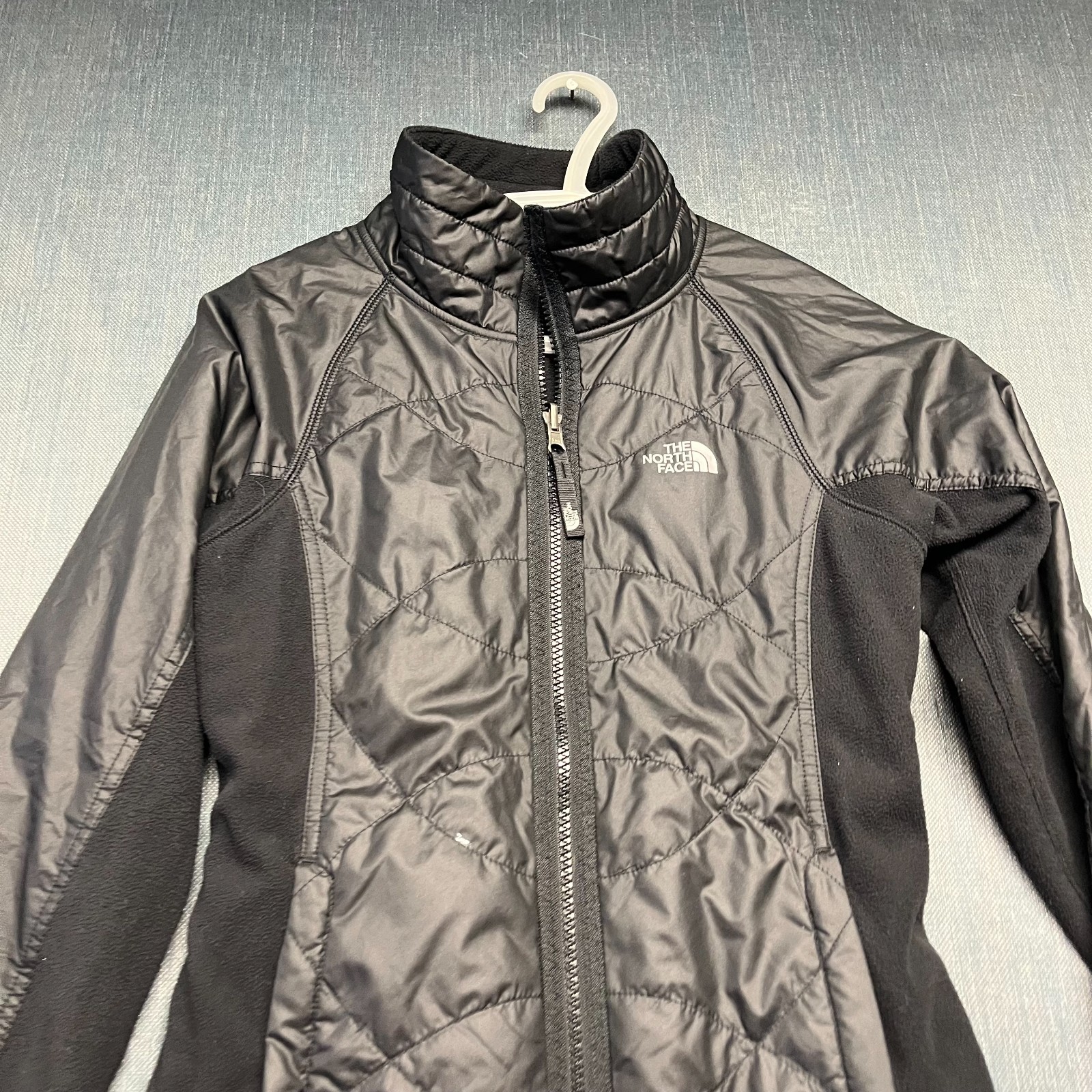 The North Face Girl's Jacket Size L (14/16) Black Osolita Hybrid Quilted Fleece thumbnail 2