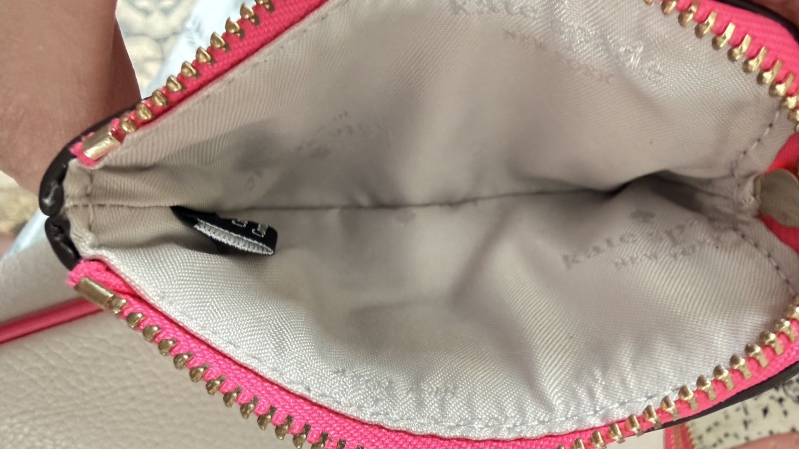 NWOT-Kate Spade Emma large Crossbody Pebble Leather cream w/hot pink trim.  thumbnail 6