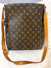 Louis Vuitton Musette Monogram canvas shoulde...