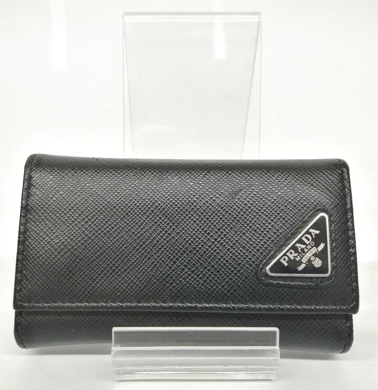 Key case Model number Black triangular plate PRADA - image 2