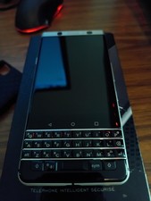 BLACKBERRY KEYONE BBB 100-1 UNLOCKED, ANDROID MINT CONDITION 32GB