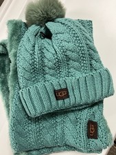 UGG GREEN INFINITY HAT AND SCARF SET  FLEECE LINED