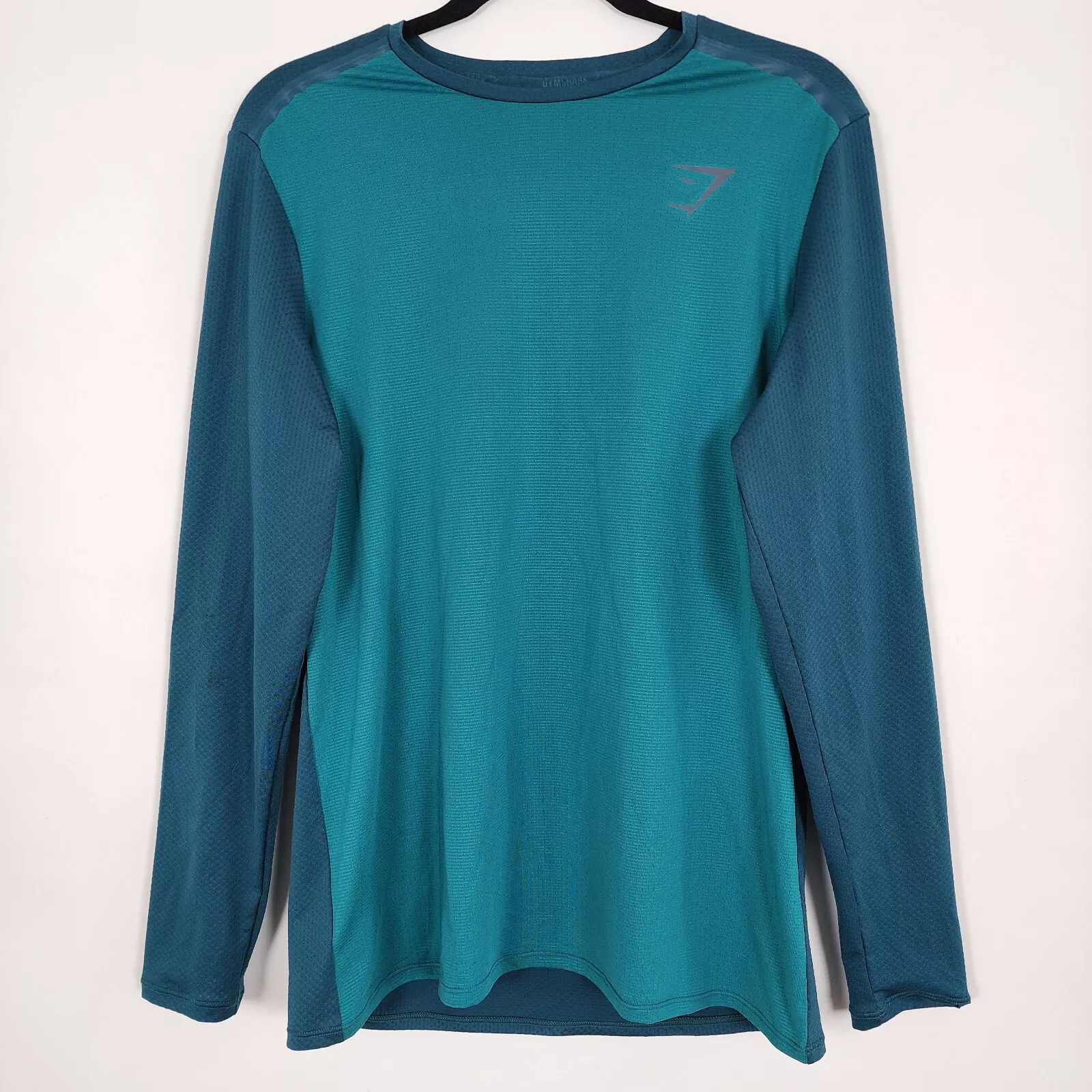 gymshark activewear stretch long sleeve shirt