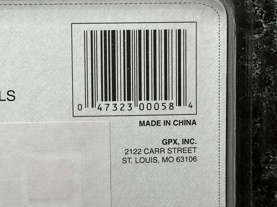 NEW GPX Sports AM FM Radio Flashlight Clock Emergency Siren Portable Y0050SMBLU - Image 3 of 4