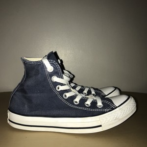 black hi top converse size 4