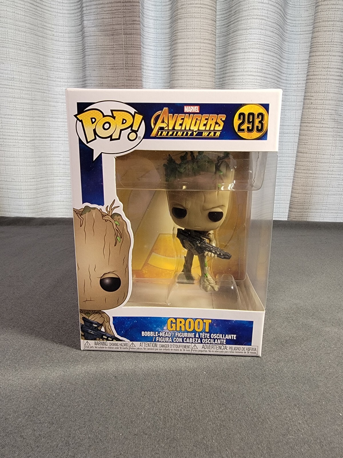 Funko Pop! Marvel Avengers Infinity War - Groot (W/ Blaster) #293 +Protector