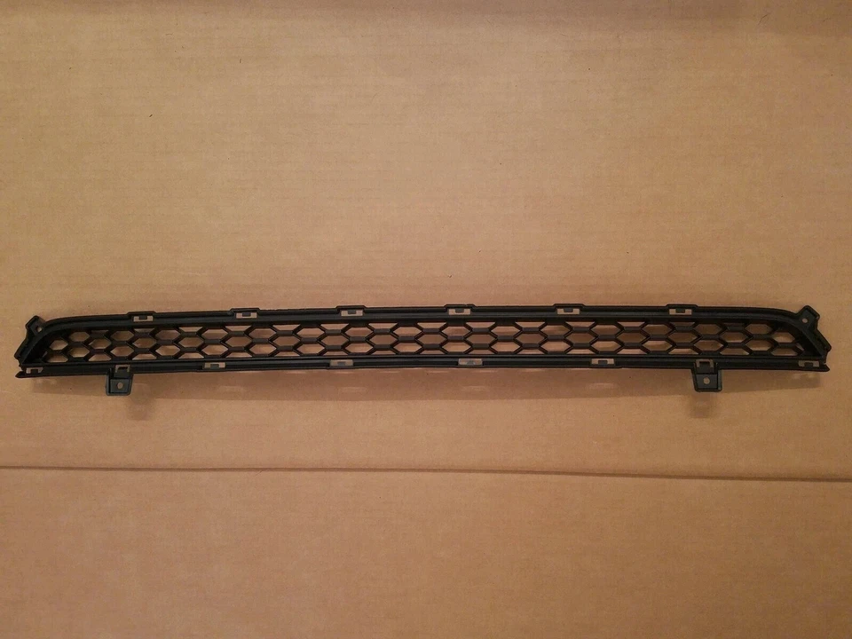 For 2011-2013 Front Textured Gray Bumper Grille Plastic Kia Sorento KI1036106 - Image 4 of 4