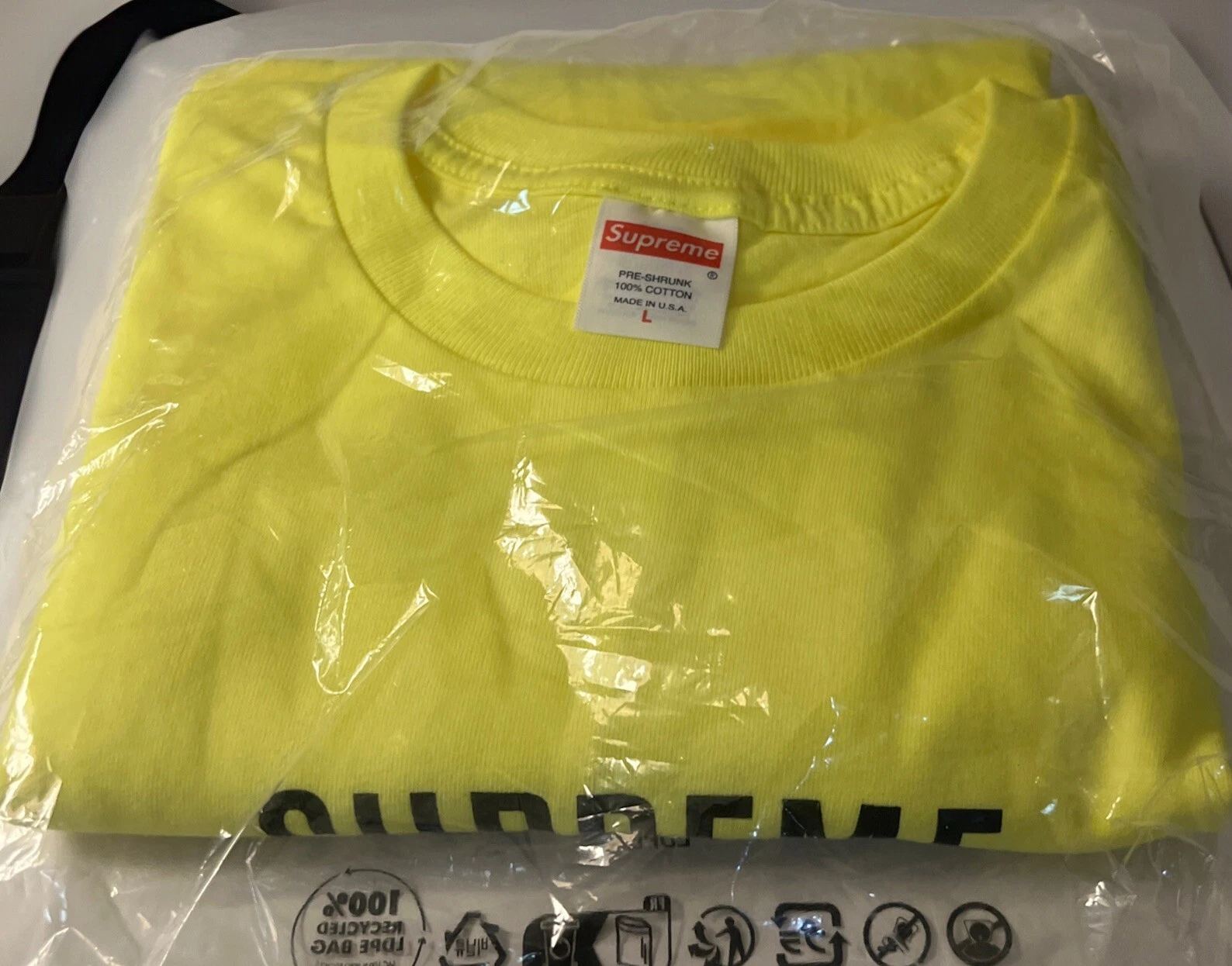 TEE SHIRT PARIS SUPRÊME JAUNE FLUORESCENT TAILLE GRAND (100% AUTHENTIQUE NEUF SS24 SEMAINE 19