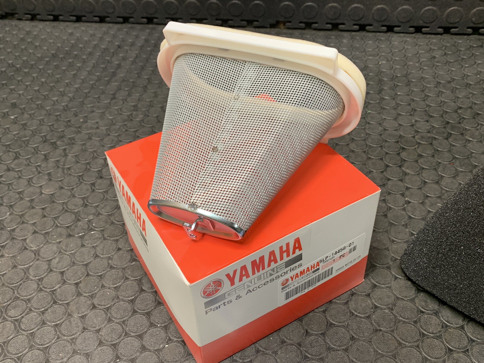 Raptor 660 Air Filter Cage AIR BOX FILTER 20012005 660R OEM 🔥FAST SHIP