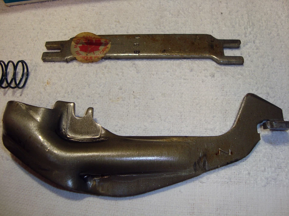 KIT PALANCA FRENO TRASERO IZQUIERDO NOS Jetstar 88 F85 NUEVO GM Chevy Olds Buick Pontiac F9 Foto 2 de 4