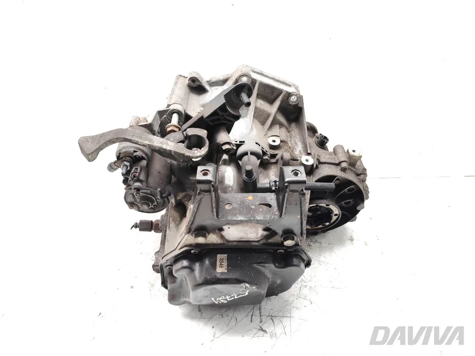 VW Polo 5-Gang-Schaltgetriebe 1.2 Benzin 44kW (60 HP) LNR 2012 Fließheck (09-23) - Image 4 of 4