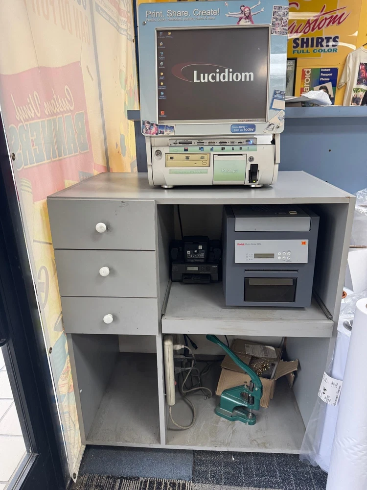 KODAK 6850 PHOTO PRINTER + 2 FREE LUCIDIOM APM 3700 PHOTO KIOSKS $499
