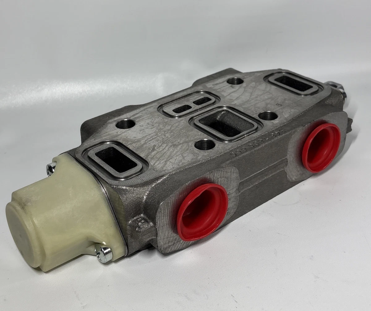 Parker Hannifin DVA35 Hydraulic Directional Valve Section w/ Seal Kit photo 9