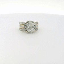 10k Yellow Gold Diamond Cluster Ring - Size 7 C31018527 