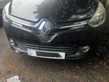 2013-2016 RENAULT CLIO MK4 FRONT BUMPER BLACK MARKED