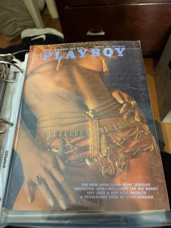 Playboy Magazine Feb 1971 With Centerfold 