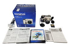 Olympus CAMEDIA C-720 Ultra Zoom 3.0MP Digital Camera - Silver