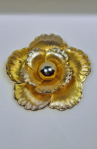 Vintage Lieba Scarf/ Dress Clip Gold Tone Flower Clip
