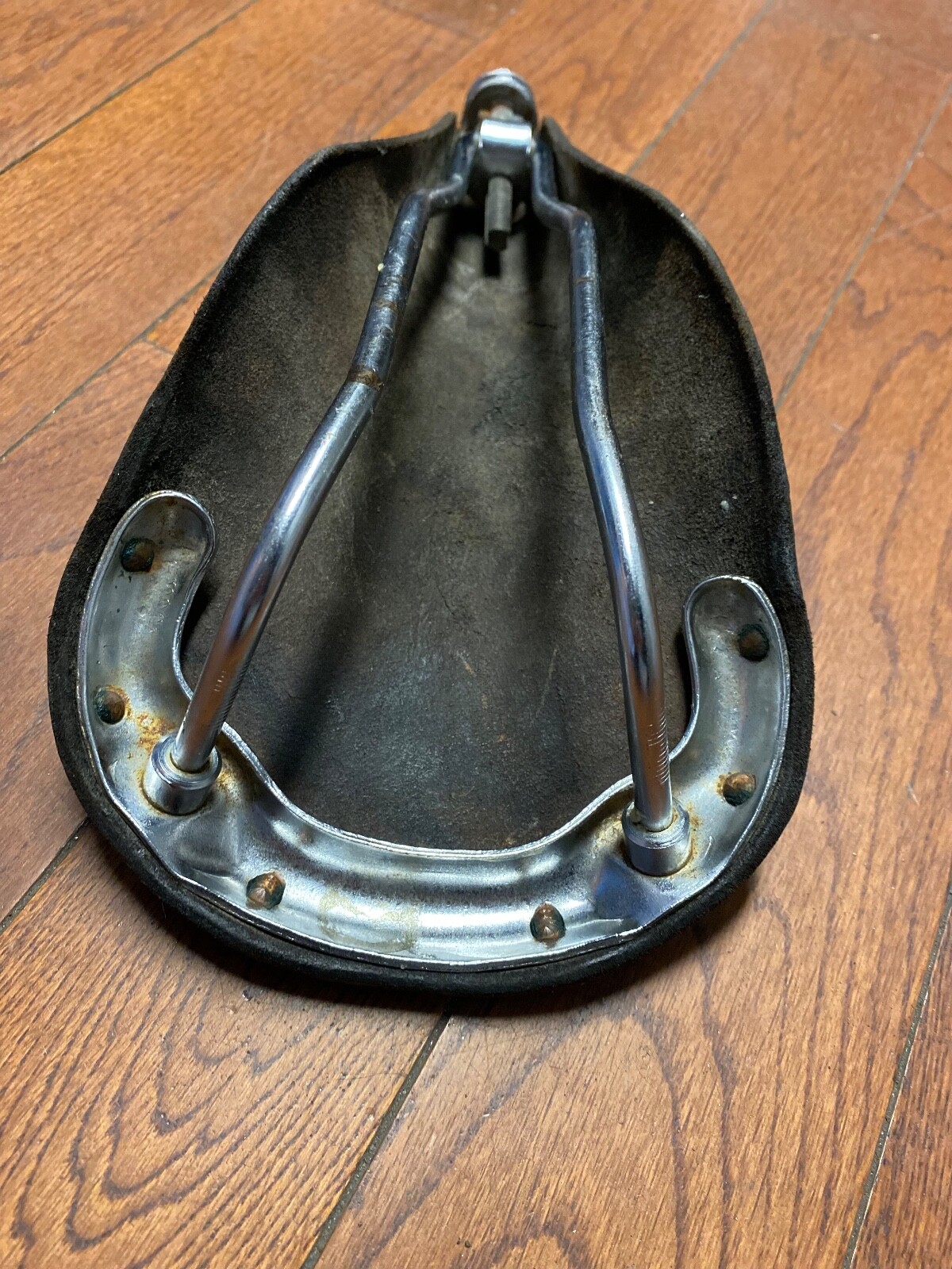 Selle Vélo Vintage IDEALE 88 TB Speciale Competition – Cuir Marron – Fabriquée France