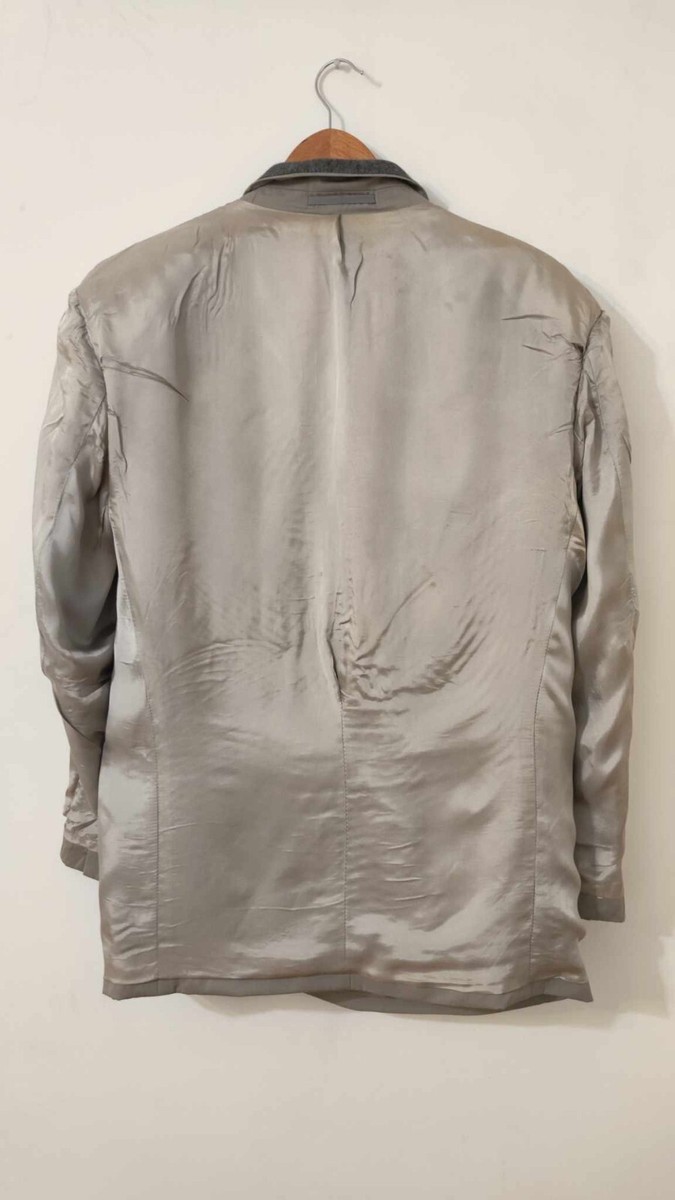 美品✨ヒューゴボス セットアップ グレー CERRUTI 1881 ダブル 44 美品✨ヒューゴボス セットアップ グレー CERRUTI 1881 ダブル