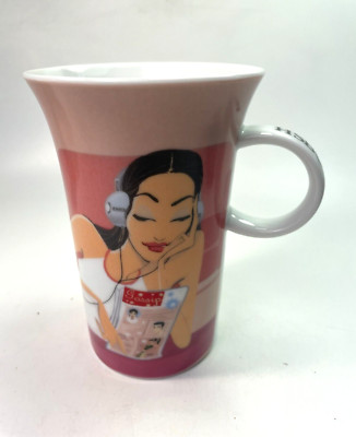 HSBC Bank Advertising Tall Mug 12oz Reading & Listen Music Fashion Rare Cup B60