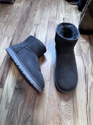 UGG Classic Mini Mens Size 11 Black Suede Shearling Ankle Boots 1002072 - NEW