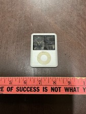 Apple iPod Nano A1236 4GB Lots Of Songs Tested  Works With 376 Songs