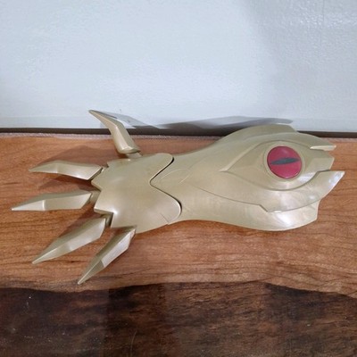 2011 Bandai - Thundercats Lion-O 9.5'' Claw Shield - No Strap