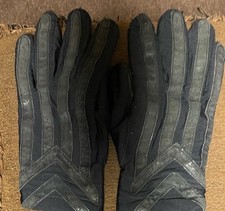 Isotoner Men  s Medium Woven Chevron Gloves 2.0 With smarTouch 