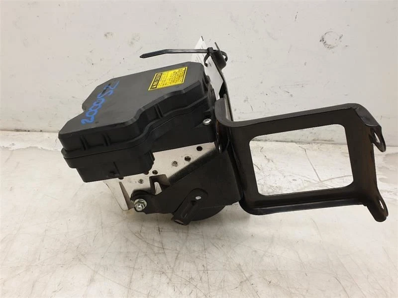 Conjunto de actuador y bomba de pieza de freno antibloqueo para 04-06 LEXUS RX330 Foto 2 de 4