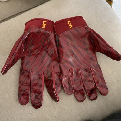 Under Armour Spotlight Receiver Football Gloves Red Wine