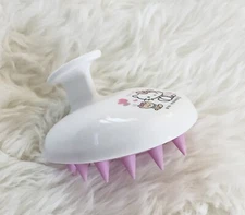 Sanrio Daiso Hello kitty Scalp massager comb